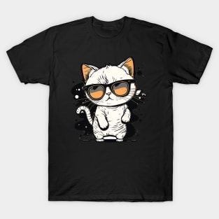 Cute ginger cat wearing sunglasses T-Shirt